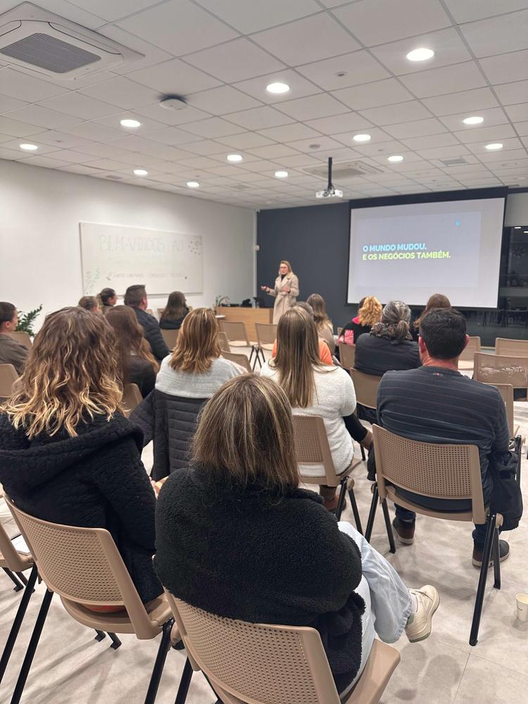 SICREDI PIONEIRA OFERECE CAPACITAÇÃO GRATUITA PARA EMPREENDEDORES DE PICADA CAFÉ