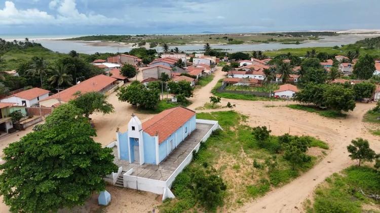 'Tinha igreja, escolas e grandes festejos': como era a vila soterrada por dunas no Ceará — e por que isso aconteceu