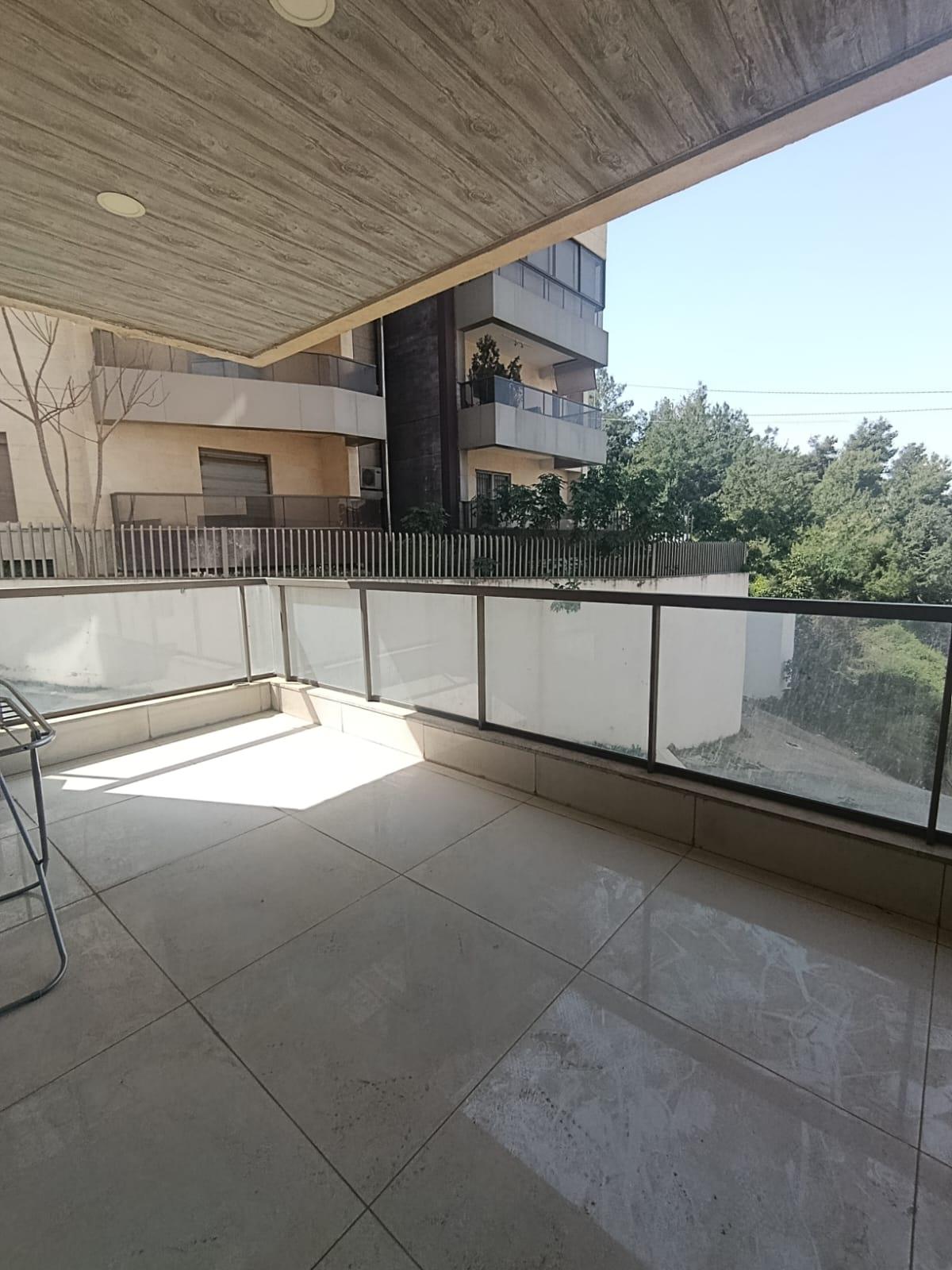 For Sale: Apartment in Bsalim