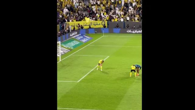 Gesto de Cristiano Ronaldo após vitória do Al Nassr viraliza nas redes