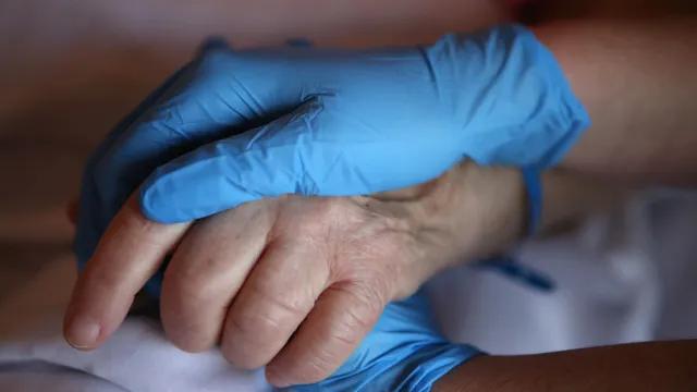 Vírus sincicial também traz risco para idosos, alertam especialistas