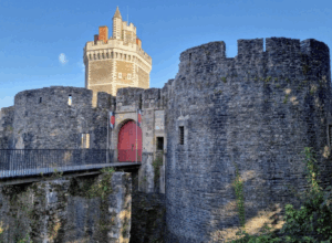 Campement médiéval au Château d’Oudon début juillet