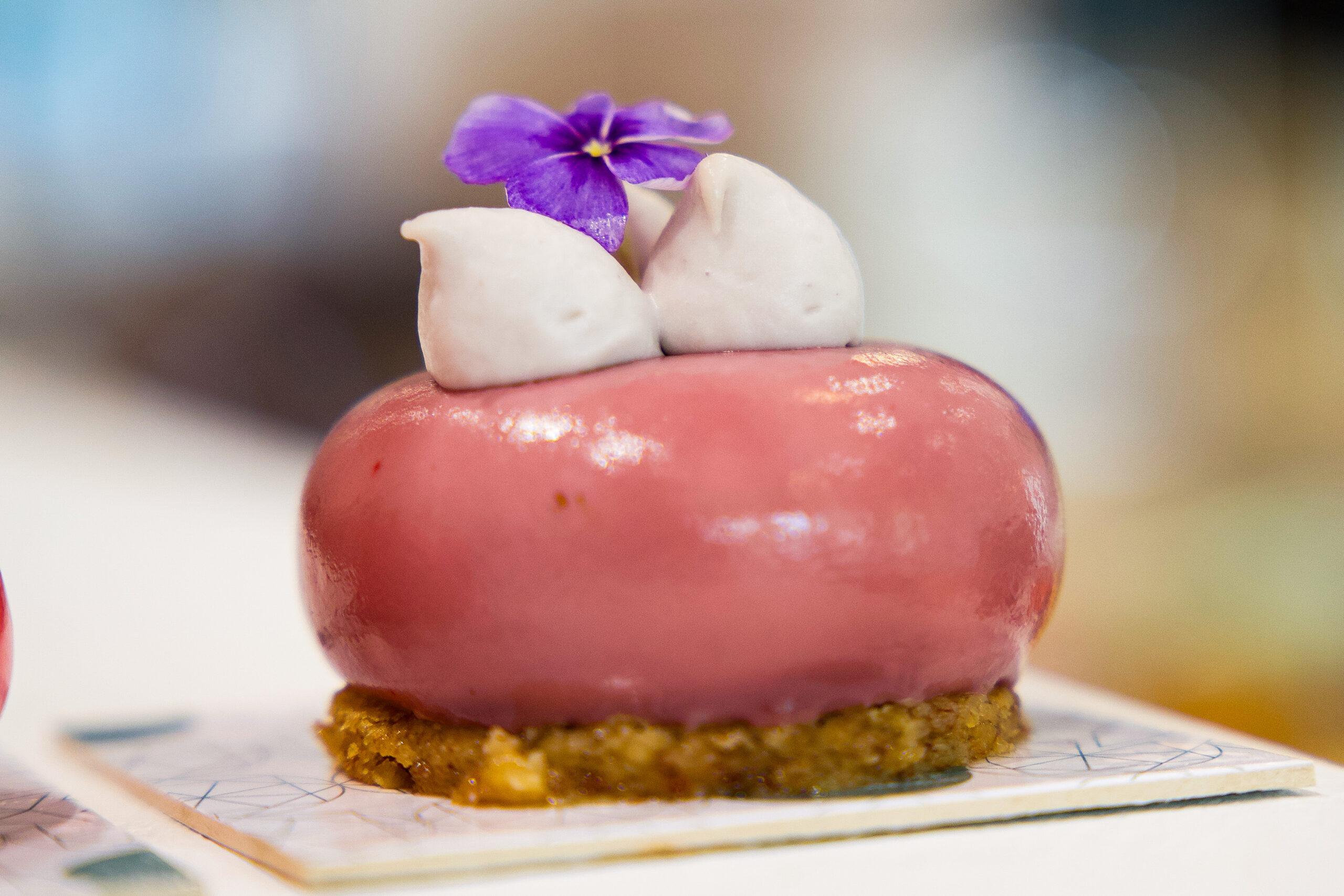 Montpellier : Élémentaire Pâtisserie pose ses gâteaux aux Arceaux