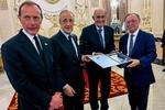 El baño de masas de Florentino: "Toda Ceuta estaba aquí"