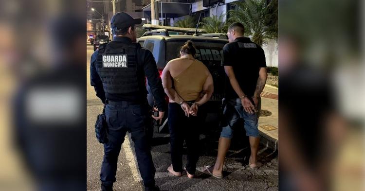 Casal de traficantes é preso e veículo usado em disk-entrega é apreendido em Balneário Camboriú