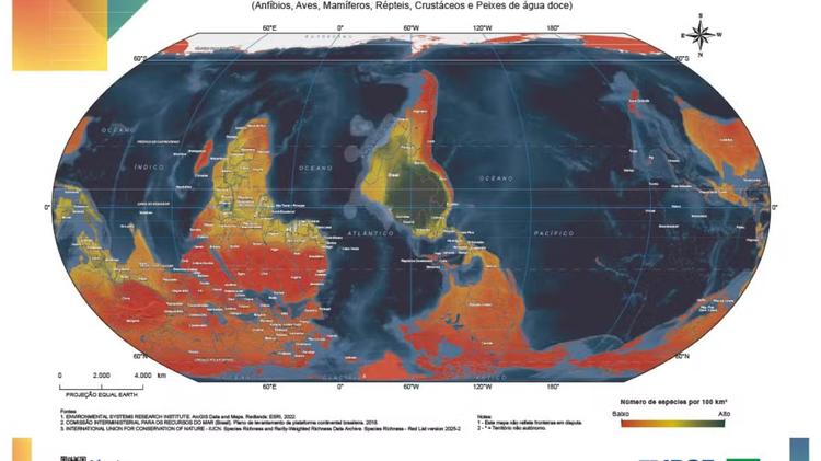 Brasil no centro do mundo: IBGE libera série de mapas para download em celebração à Independência