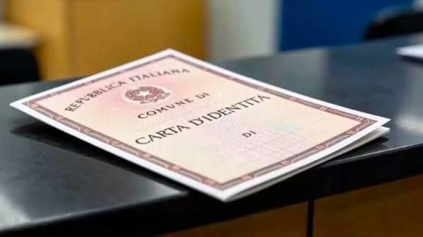 Proroga della validità della carta d'identità cartacea oltre il 3 agosto 2026