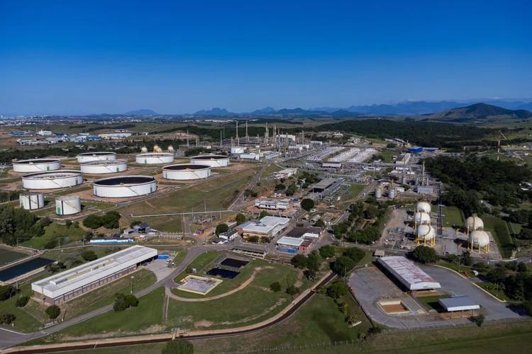 Macaé alcança recorde histórico de 143,5 mil empregos formais