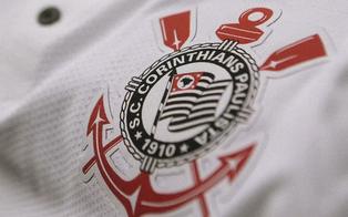Torcedores do Corinthians pedem intervenção judicial em manifestação no Ministério Público de SP