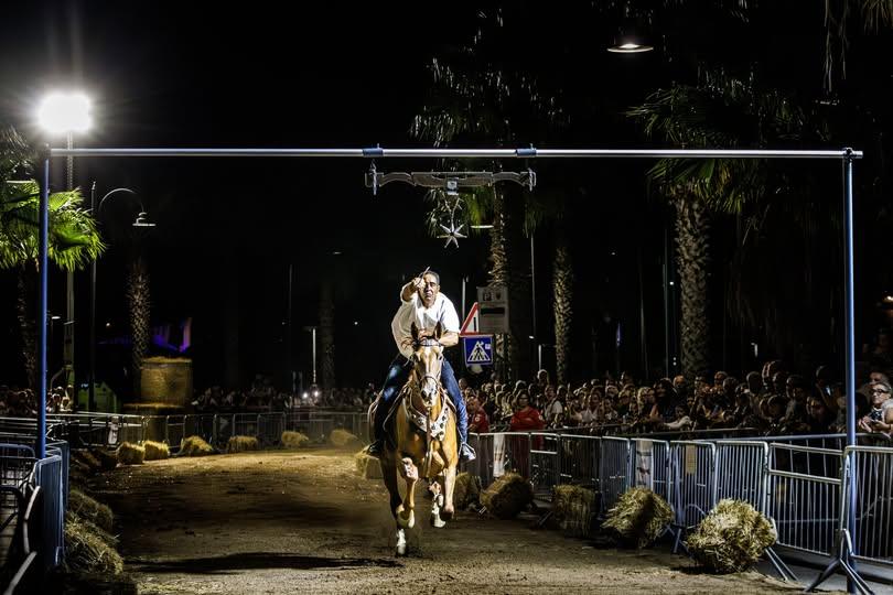 𝟐𝟗 𝐀𝐆𝐎𝐒𝐓𝐎 𝐏𝐀𝐋𝐈𝐎 𝐃𝐄𝐋𝐋𝐀 𝐒𝐓𝐄𝐋𝐋𝐀 Golfo Aranci si prepara a vivere una serata di storia, tradizione e...