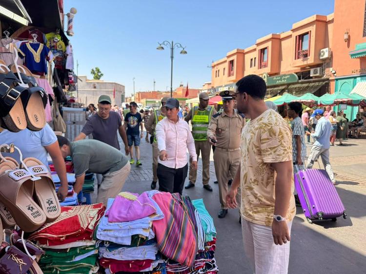 السلطة المحلية بالملحقة الإدارية الباهية تشن حملة لتحرير الملك العمومي + صور