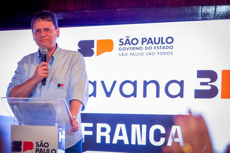 Governo Tarcísio acelera agenda de entregas antes de prazo eleitoral