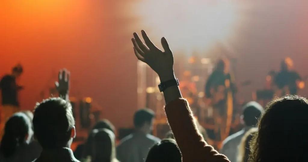 Asistir a la iglesia se relaciona con una mejor salud mental dice informe