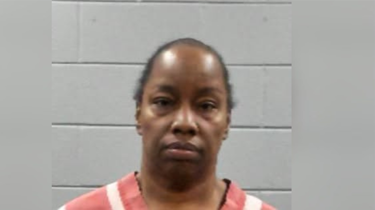 Pearl Woman arrested for allegedly giving drugs to prisoner