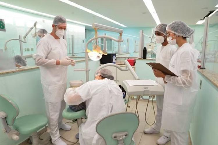 UFJF oferece atendimento gratuito para lesões e doenças na boca; veja como procurar o serviço