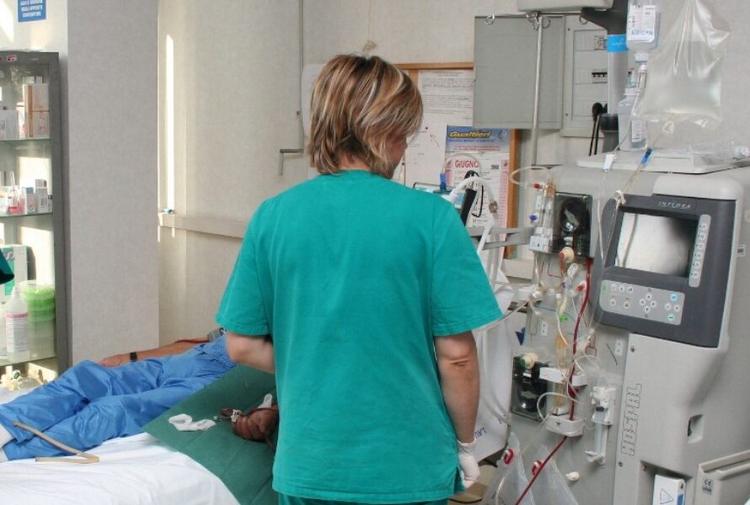 Vacanze in Calabria e dialisi: l’odissea dei  residenti  all’estero