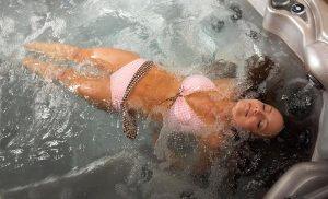10 Reasons To Buy A Hot Tub