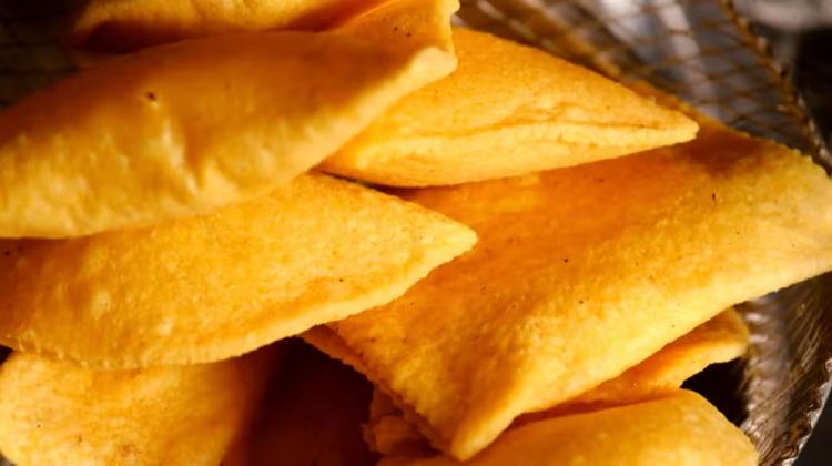 'Barato da Cozinha': aprenda fazer o pastel de farinha de milho