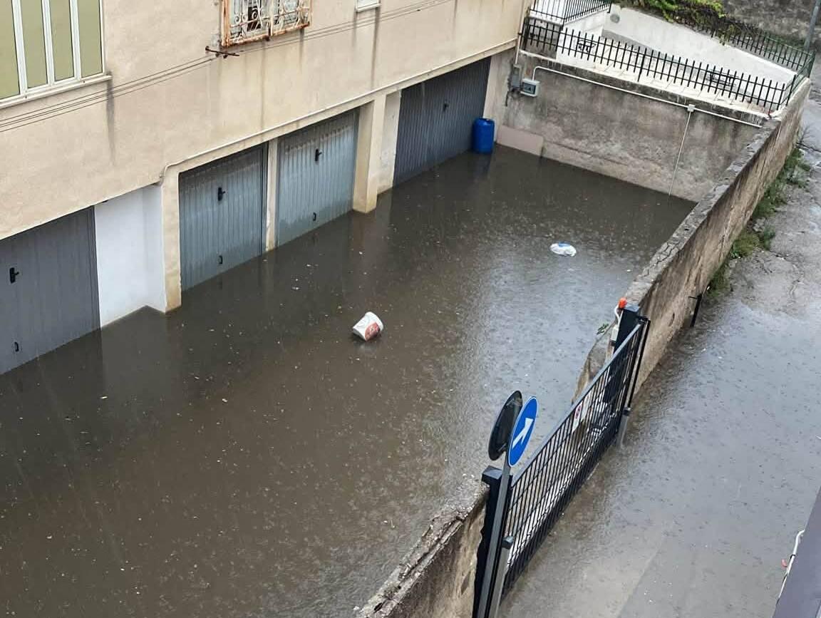 Agropoli, allagamenti a via Risorgimento: nuova denuncia