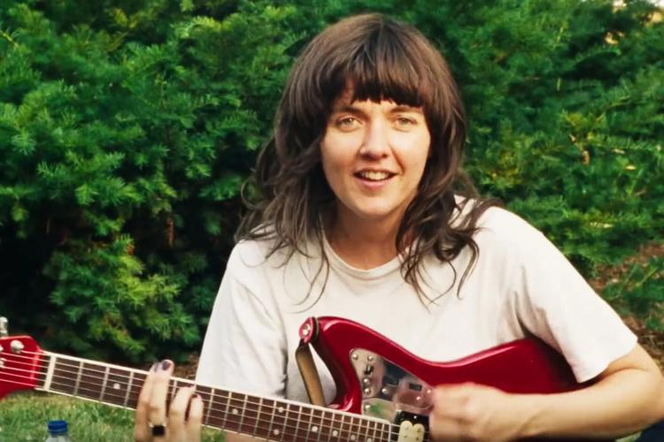 Musique : Courtney Barnett signe son grand retour avec l’électrique Creature Of Habit