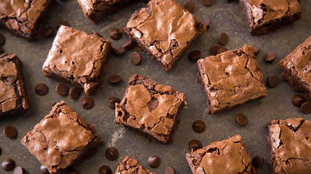 Que tal um brownie de chocolate vegan? Aprenda como preparar
