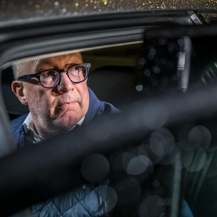 Il sindaco di Crans-Montana ai pm: "Marchiato a vita da questa tragedia inimmaginabile, ch...