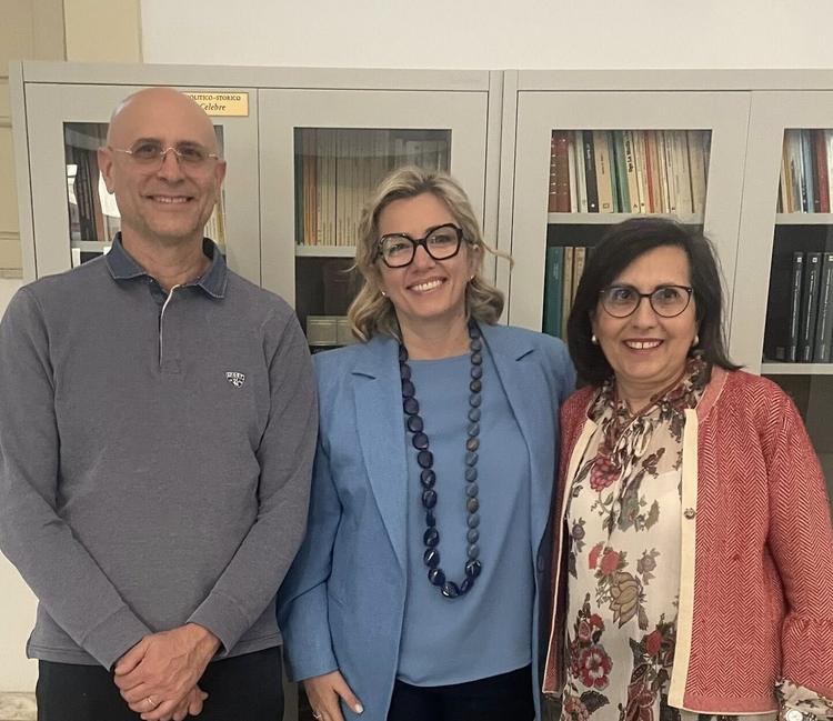 Donato alla biblioteca comunale il fondo librario di Luigi Celebre