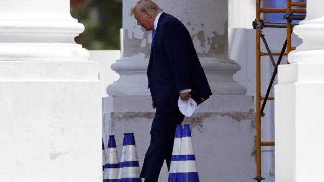 Trump ameaça atacar "com mais força" se Irã não travar aliados no Líbano