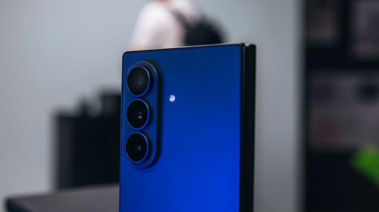 Samsung Z Fold 8 Ultra in blue