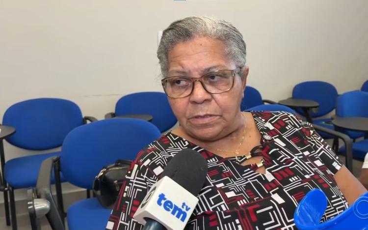 Idosa perde mais de R$ 2 mil ao cair em golpe do frete após receber falso presente no dia do aniversário