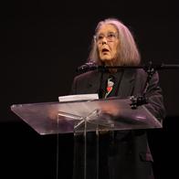 Autora canadense Anne Carson vence Nobel de Literatura 2026