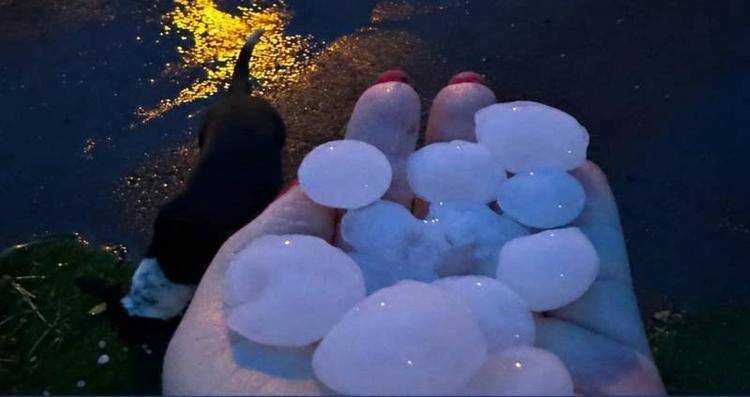 Temporal com granizo atinge Ajuricaba