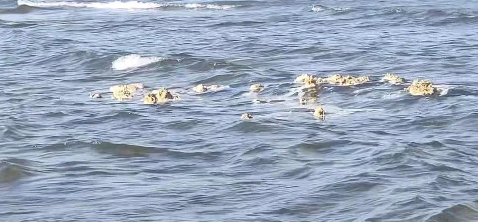 Caso Licinella a Capaccio Paestum: acqua torbida alla foce, si ipotizza lo sversamento di olio da cucina