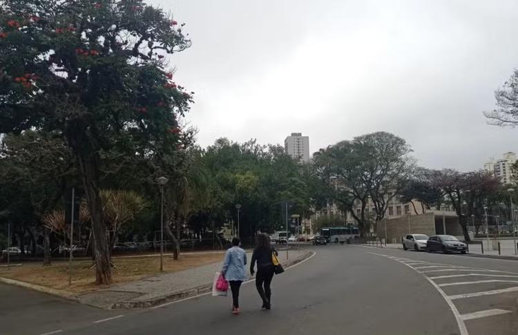 Dias começam frios e terminam quentes em Juiz de Fora nesta semana; veja a previsão