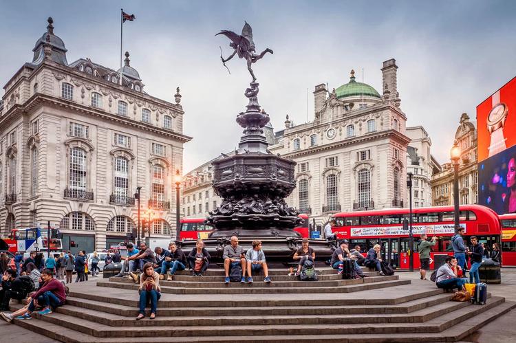 Piccadilly Circus and Shaftesbury Memorial