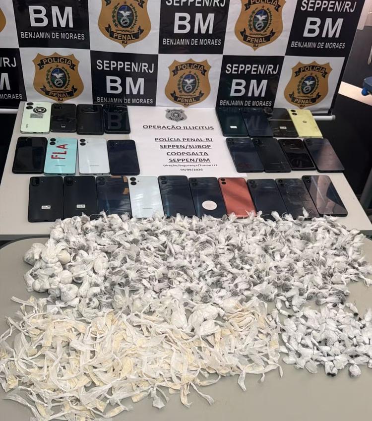 Polícia Penal apreende 26 celulares e grande quantidade de drogas em presídio no Rio
