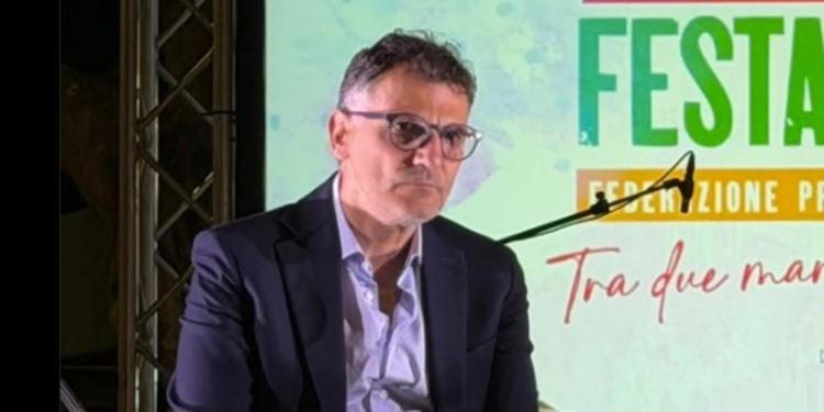 Barbagallo: «I soldi nel pendolo peggio dei cannoli di Cuffaro». E su De Luca...