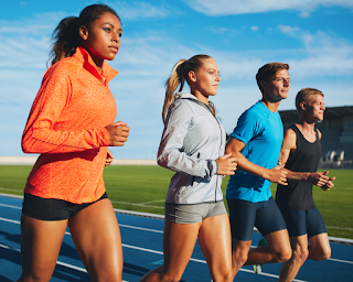 Proteine e Allenamento: Guida all’Integrazione Consapevole per la Vita Attiva