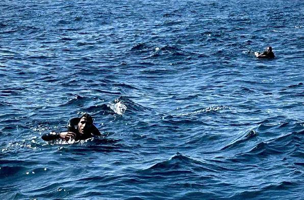 أكثر من 10 جزائريين يحاولون “الحريڭ” سباحة لسبتة من المغرب