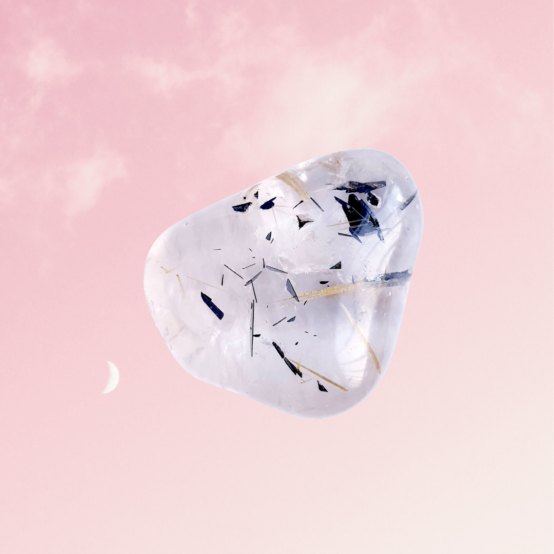 Rutilated quartz for manifesting your dreams at the Sagittarius new moon