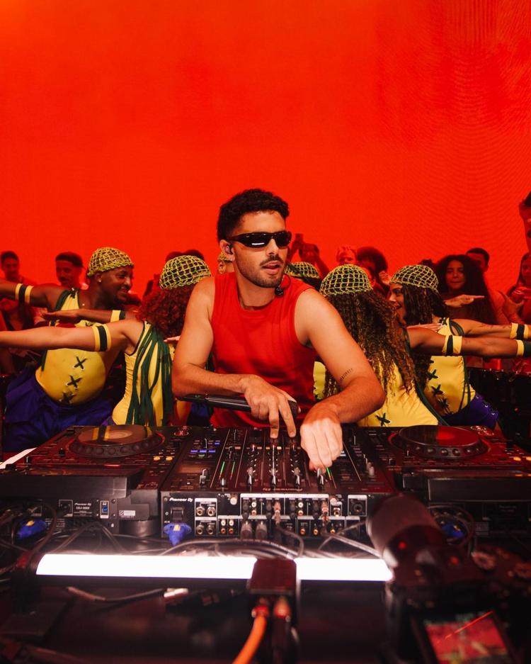 Pedro Sampaio Assina Remix da Música Tema da Copa do Mundo 2026 da Coca-cola