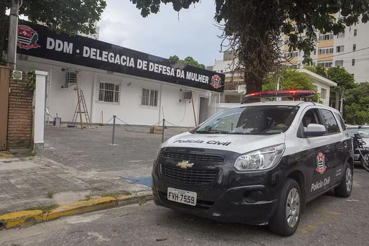 Mulher escapa de imóvel após ser mantida em cárcere privado pelo namorado no litoral de SP