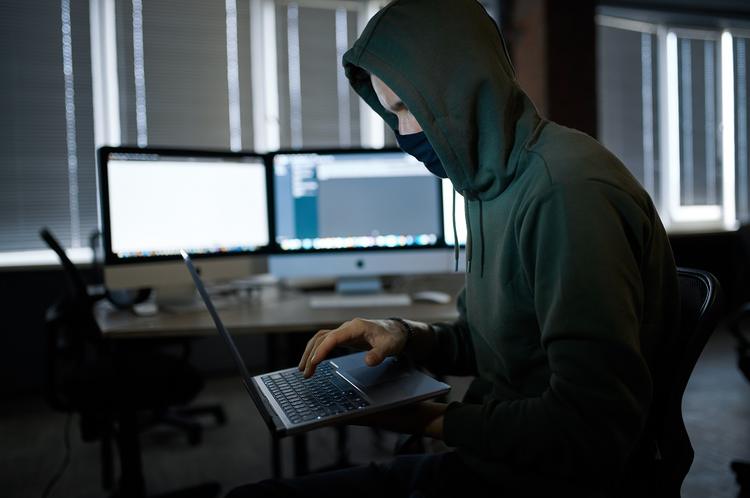Come proteggere il PC dai virus ed attacchi informatici