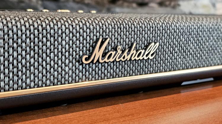 up-close of marshall heston 60 soundbar