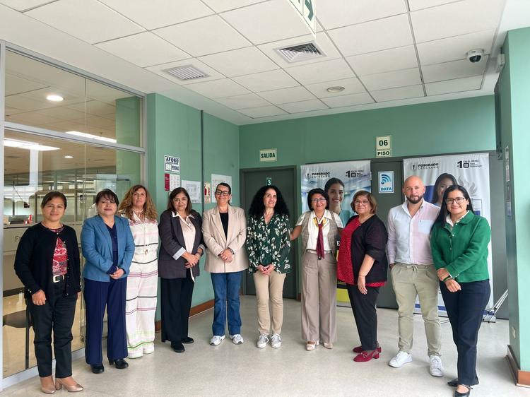 La innovación enfermera gaditana cruza el Atlántico: docentes de la Universidad de Cádiz presentan en Perú una revolucionaria plataforma de pacientes virtuales