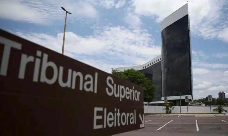 Líderes evangélicos repudiam fake news sobre ‘padroeira do Brasil’