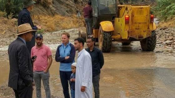 عامل إقليم الحوز يتفقد موقع انهيار جبلي قطع الطريق بين أسني وإمليل