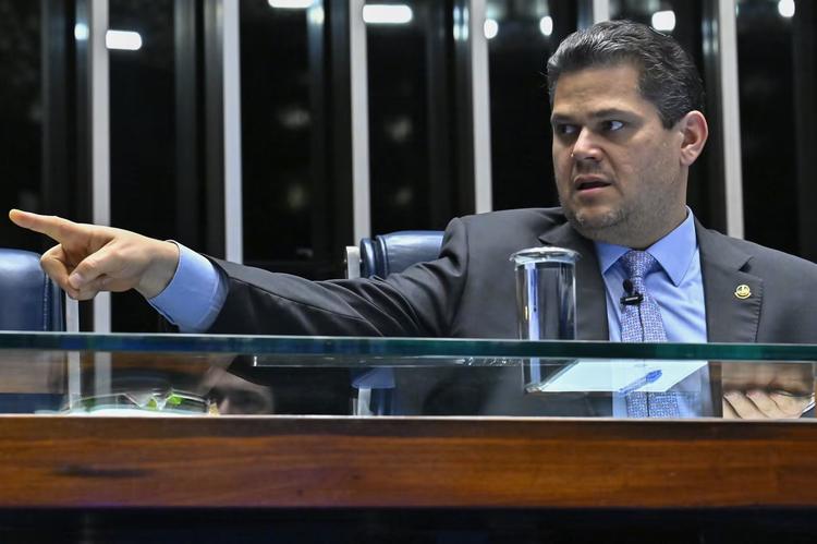 Alcolumbre pauta votação da PEC da Segurança Pública para a próxima terça-feira