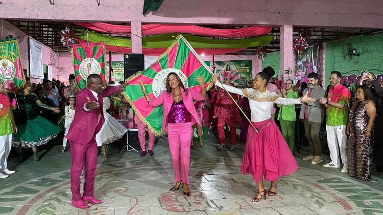 Conheça o samba-enredo em homenagem a Cristina Ranzolin feito pela Escola Praiana para o Carnaval de 2027