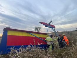 Ultraleve cai próximo a pista de pouso em Uberlândia (MG)